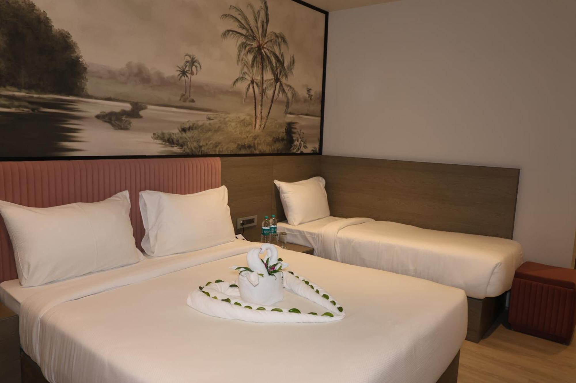 Afc Hotel 印多尔 外观 照片