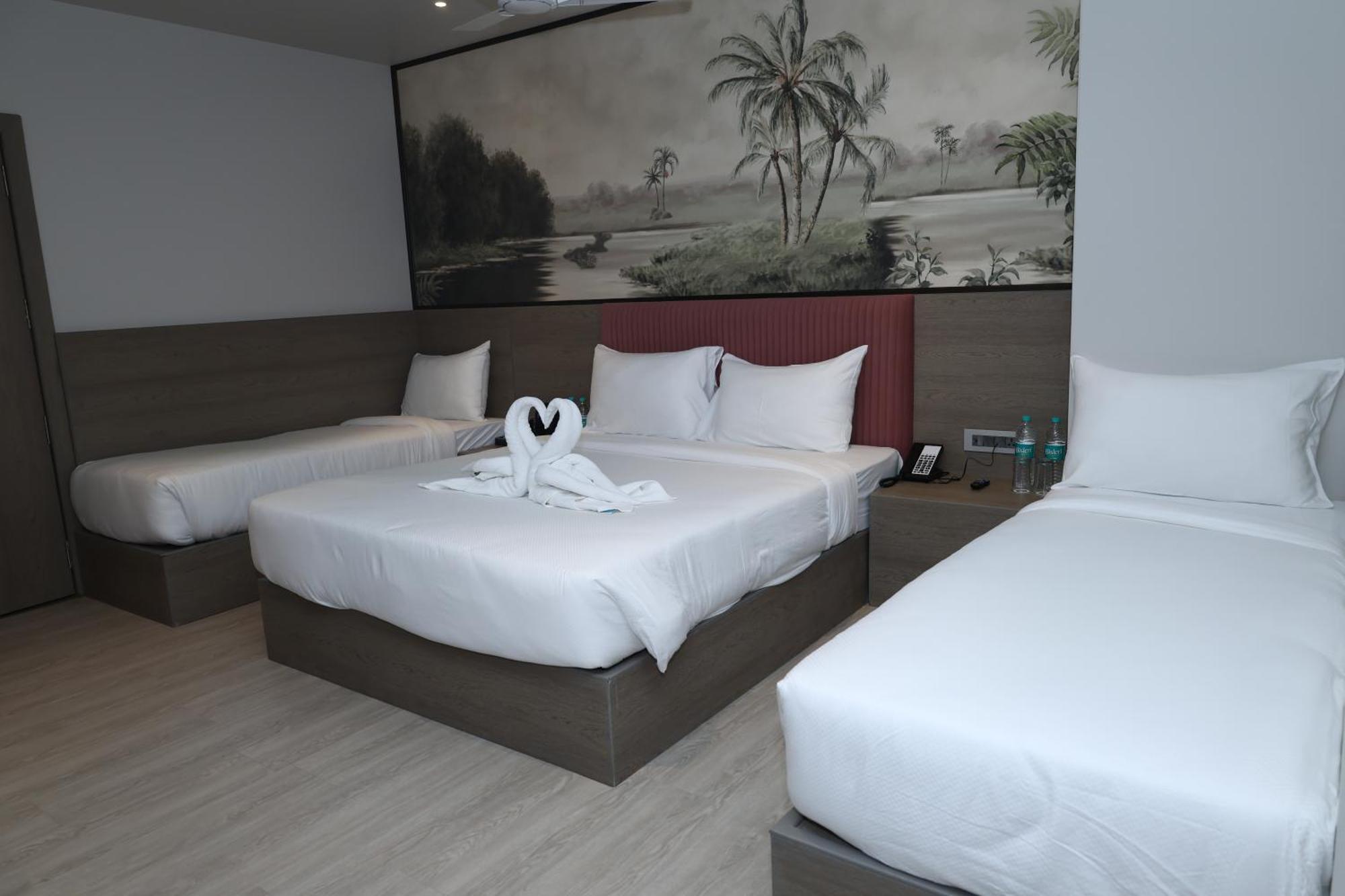 Afc Hotel 印多尔 外观 照片